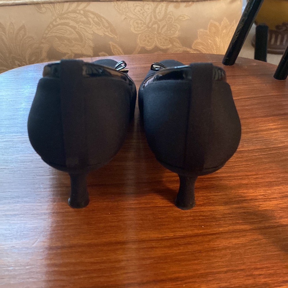 Shoes - Picture 3 of 11